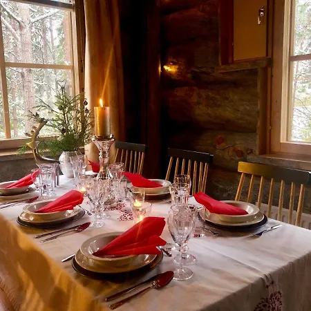 Lapland Ski-in - Lapland - Sauna, National Park, Slopes, Trails, Just Steps From Local Amenities, Yet Peaceful * Pyhätunturi